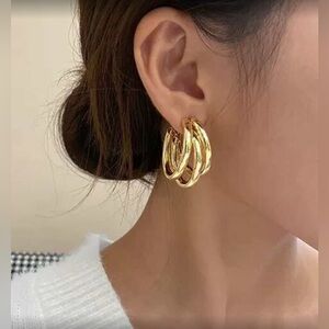✨NEW Elegant Gold tone Triple Hoop hypoallergenic Earrings